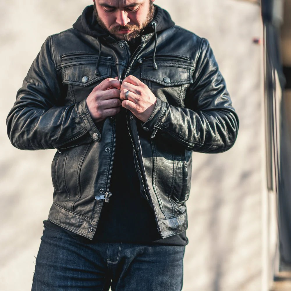 Vendetta Men's Motorcycle Leather Jacket - Image 3